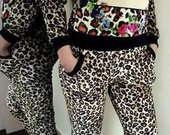Moteriškas leopardinis kostiumėlis