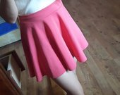 Rožinis gražus sijonas