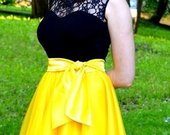 Geltonas tiulio sijonas 