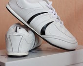 Balti-juodi sportiniai batai
