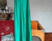 Ilga žalia suknelė