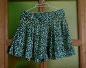 Vasariški gėlėti šortai-sijonas