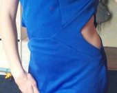 Mėlyna atvira suknelė
