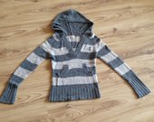 Dryžuotas pilkas Only megztinis