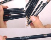 Chanel pieštukai