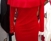 Raudona suknele 