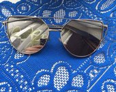 Stilingi nauji veidrodiniai akiniai nuo saules