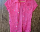 Rožiniai marškiniai trumpomis rankovėmis