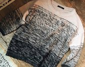 Šiltas megztinis su trumpesnėmis rankovėmis