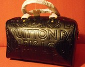 Louis Vuitton REZERVUOTA Olga 30 iki 2011.08.19