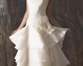 Labai graži elegantiška vestuvinė suknelė