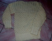 baltas megztinis