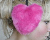 rožinės ausinės širdelės