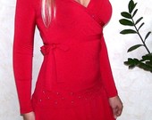 Raudona firmine suknele(REZ)