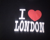 juoda maikutė su užrašu "I ♥ London"