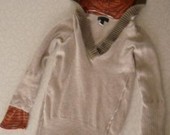 MNG laisvo stiliaus megztinis su gobtuvu
