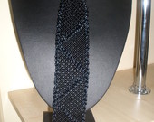 Moteriškas kaklaraištis