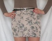 Stilingas Fishbone gėlėtas sijonas