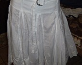 grazus baltas sijonas