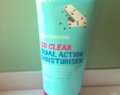 so clear dual action moisturiser 