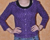 Violetinis tigrinis megztinis