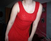 raudona suknele