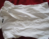 balti marškinukai
