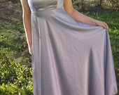 Puošni sidabro spalvos suknelė