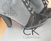 Calvin Klein aulinukai