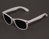 Balti akiniai nuo saules "MOksliukai"