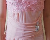 Nauja šviesiai rožinės spalvos suknelė