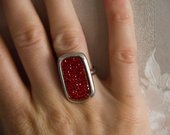 Sidabrinis žiedas su raudonomis Swarovski akutėmis