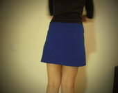 mėlynas sijonas
