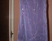 Puošni violetinė suknutė