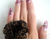 Leopardinė gėlė žiedas