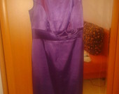 Puošni atlasinė violetinė suknelė