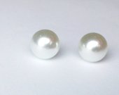 Balti perlo formos auskariukai