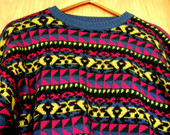 Vintažinis raštuotas šiltas megztinis