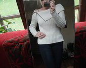 Nerealus megztinis