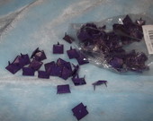 Violetines kniedes