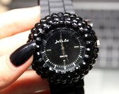 Juodas, gražus, naujas laikrodis