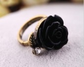 Juodas ziedas roze