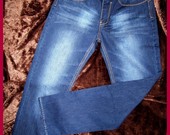 Vyriški tamsiai mėlyni džinsai