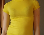 Ryškiai geltoni marškinėliai