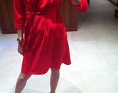 H&M raudona suknele