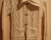 Baltas šiltas megztinis