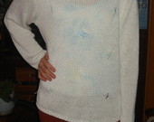 Baltas oversize megztinis