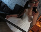 Balta suknelė su tiuliu
