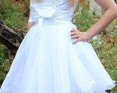 Labai graži balta suknelė