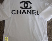 Vietoje Chanel palaidine
